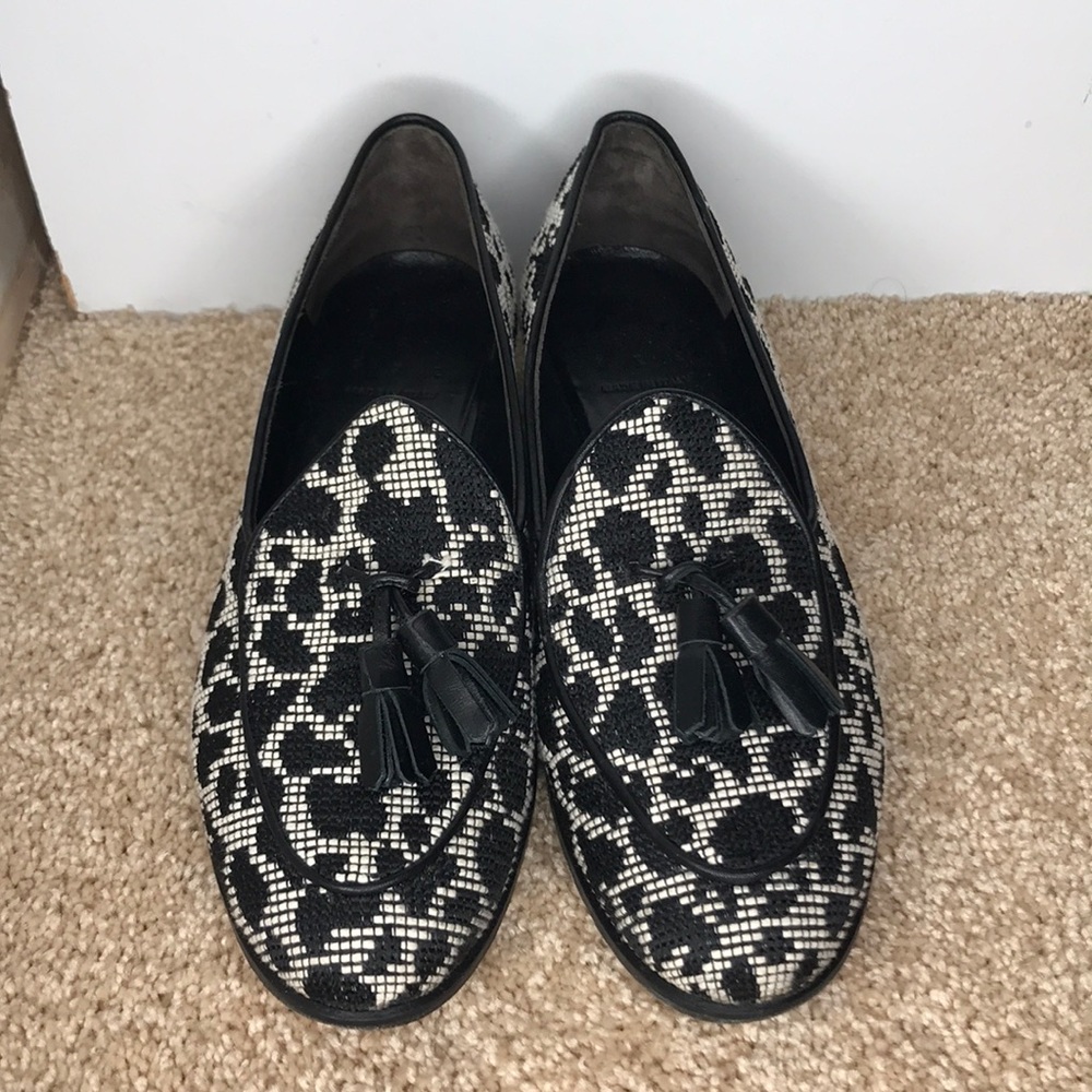 Leopard print loafers by TRADE MARK